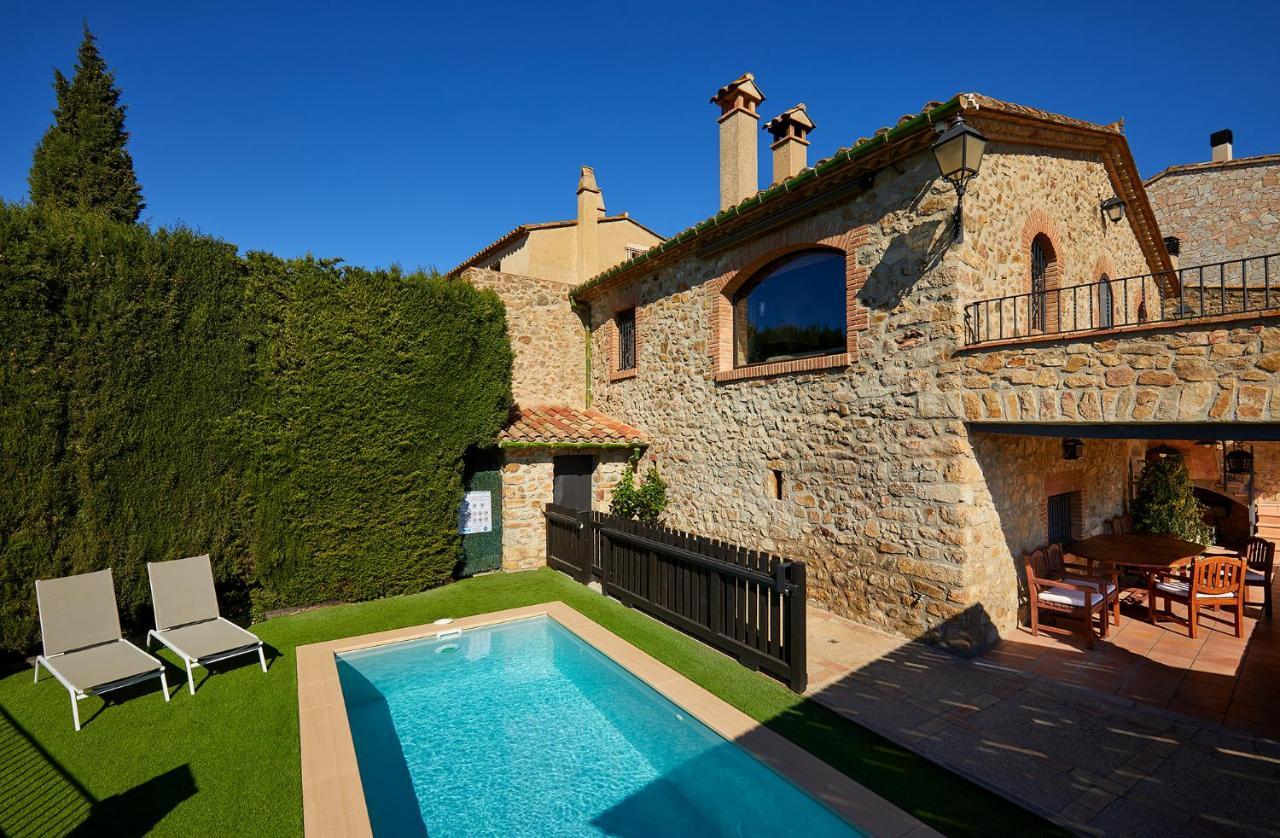 Cal Bisbe, Your Rural Holiday Home Capmany Exteriör bild