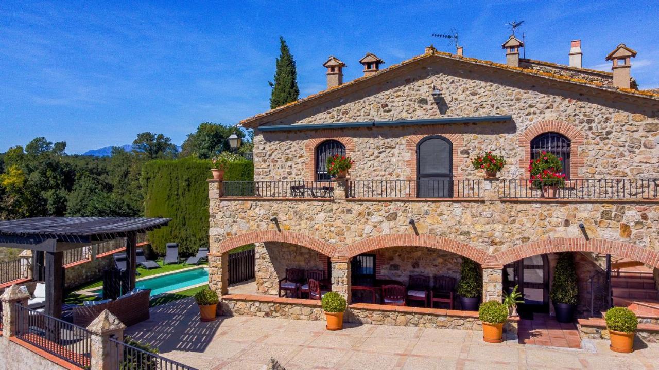 Cal Bisbe, Your Rural Holiday Home Capmany Exteriör bild