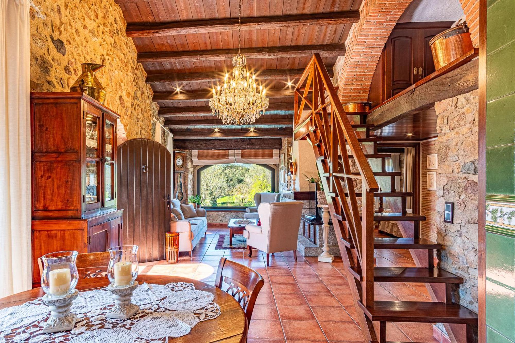 Cal Bisbe, Your Rural Holiday Home Capmany Exteriör bild