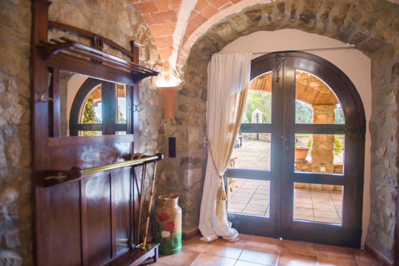 Cal Bisbe, Your Rural Holiday Home Capmany Exteriör bild